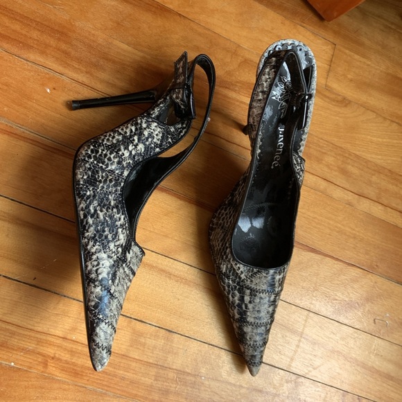 Snake skin Stillettos J. Reneé - Picture 2 of 2